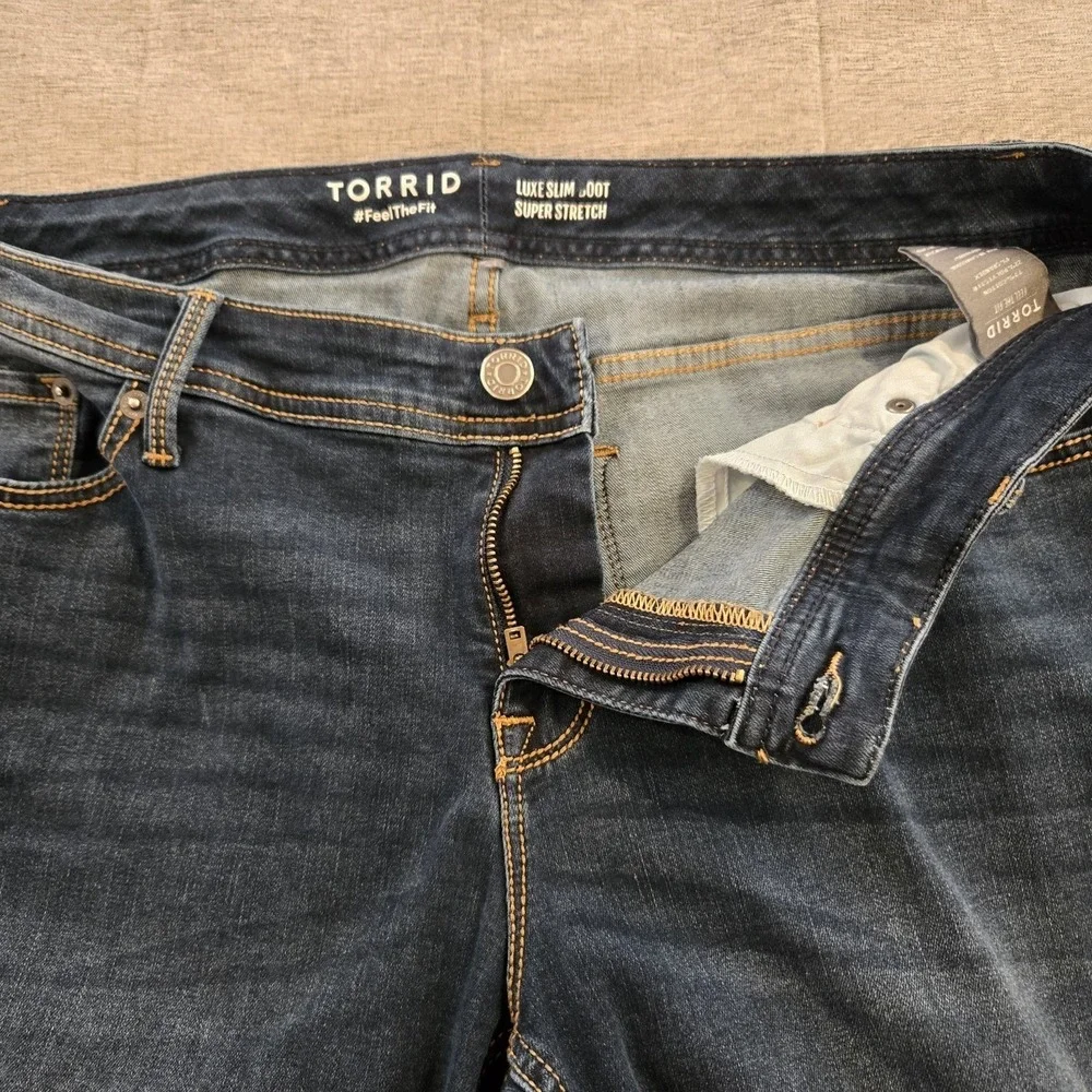 Torrid Women's  Luxe Slim Bootcut Super Stretch Mid‎ Rise Denim Jeans 38